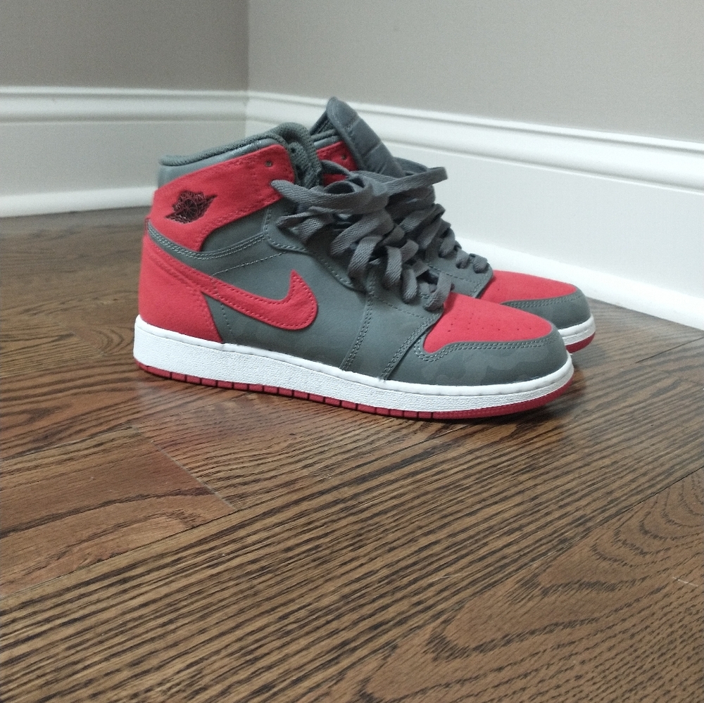 Boys Jordan 1 retro high 'premium red camo' - Picture 3 of 9